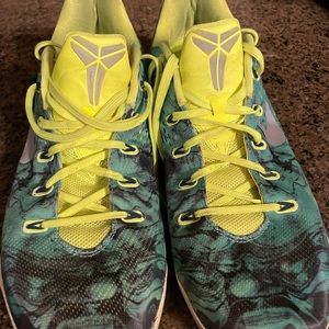 Kobe Bryant size 14 Nike